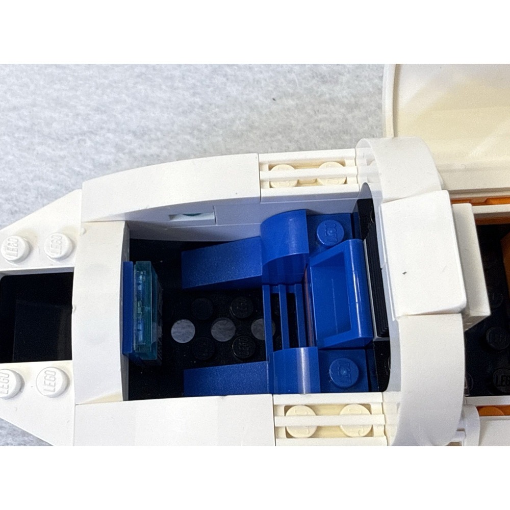 LEGO City 60226 Mars Research Shuttle 100% Complete Adult Display 2019 - Picture 7 of 9